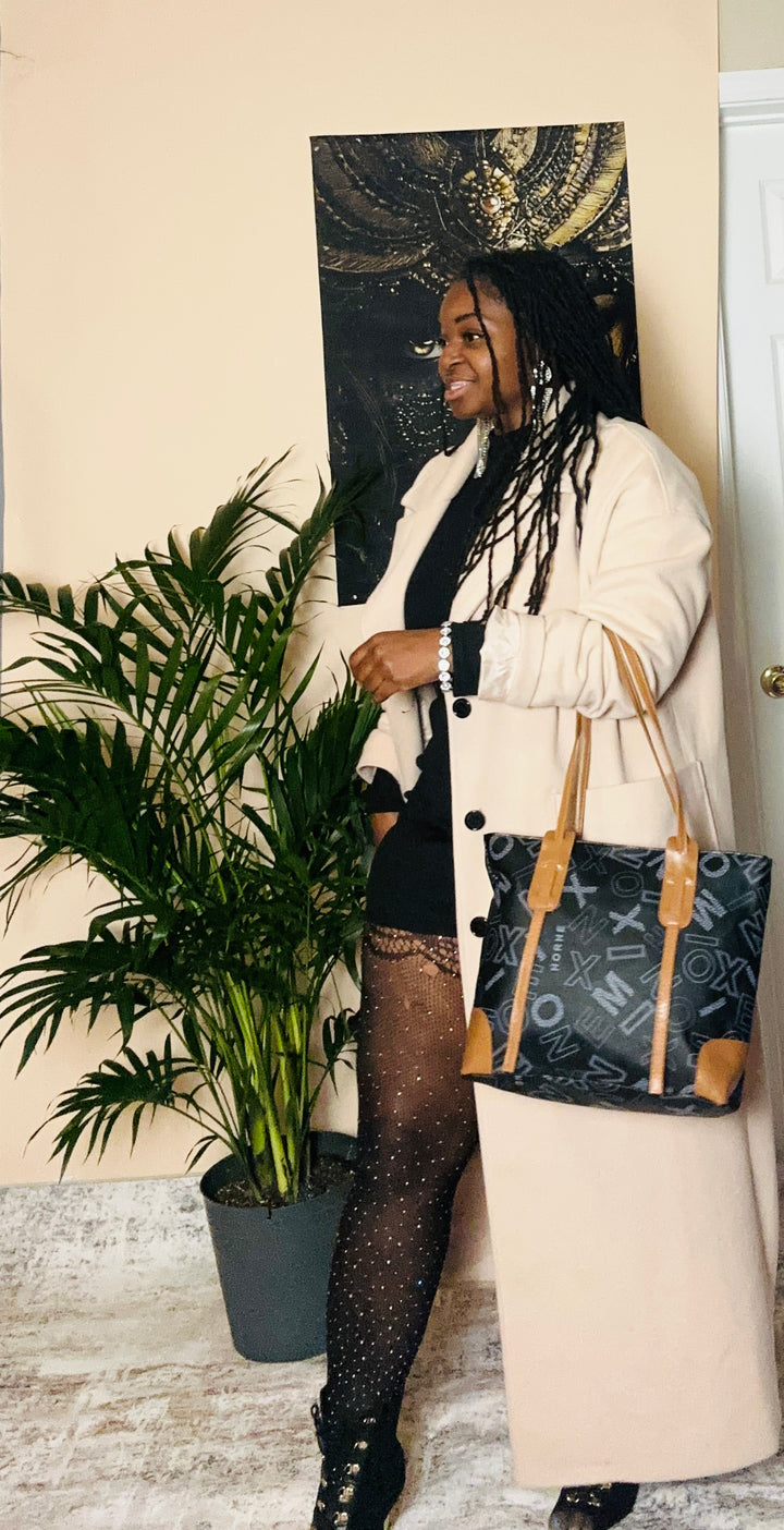 EVERYWHERE I GO -THREE PIECE HAND BAG/PURSE