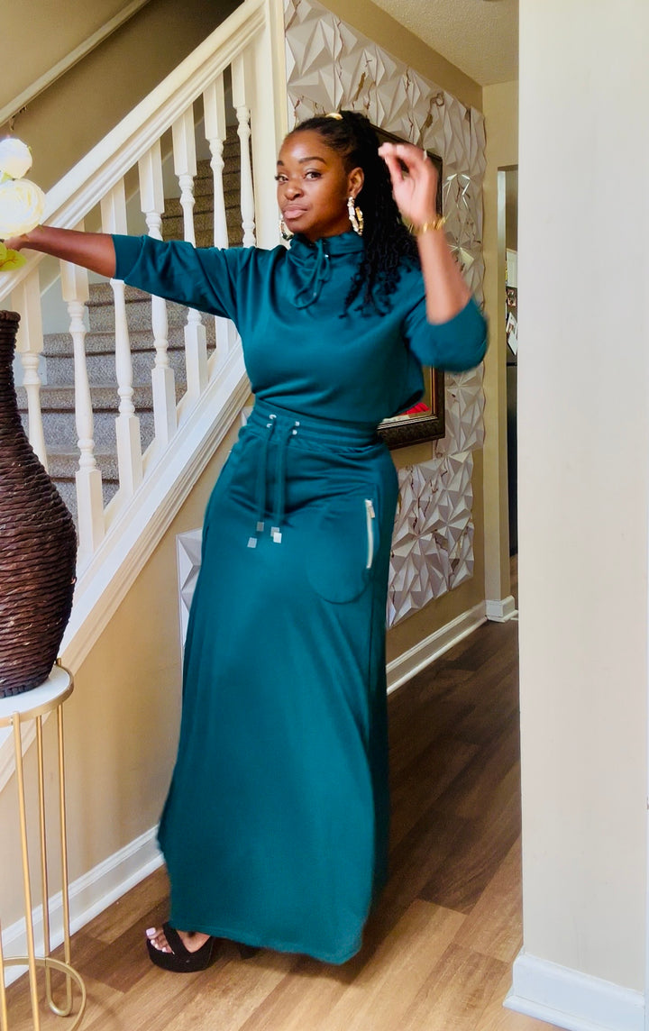 She Leads in Luxury Set