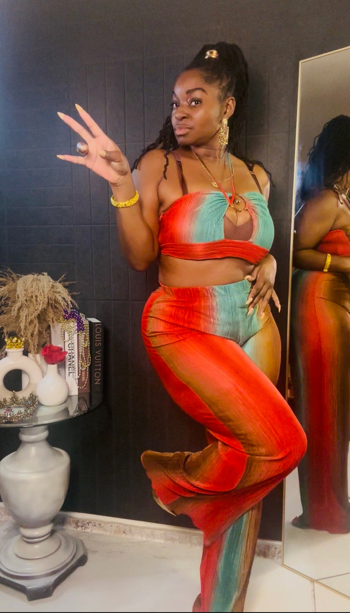 Tropical Royalty Flow Set