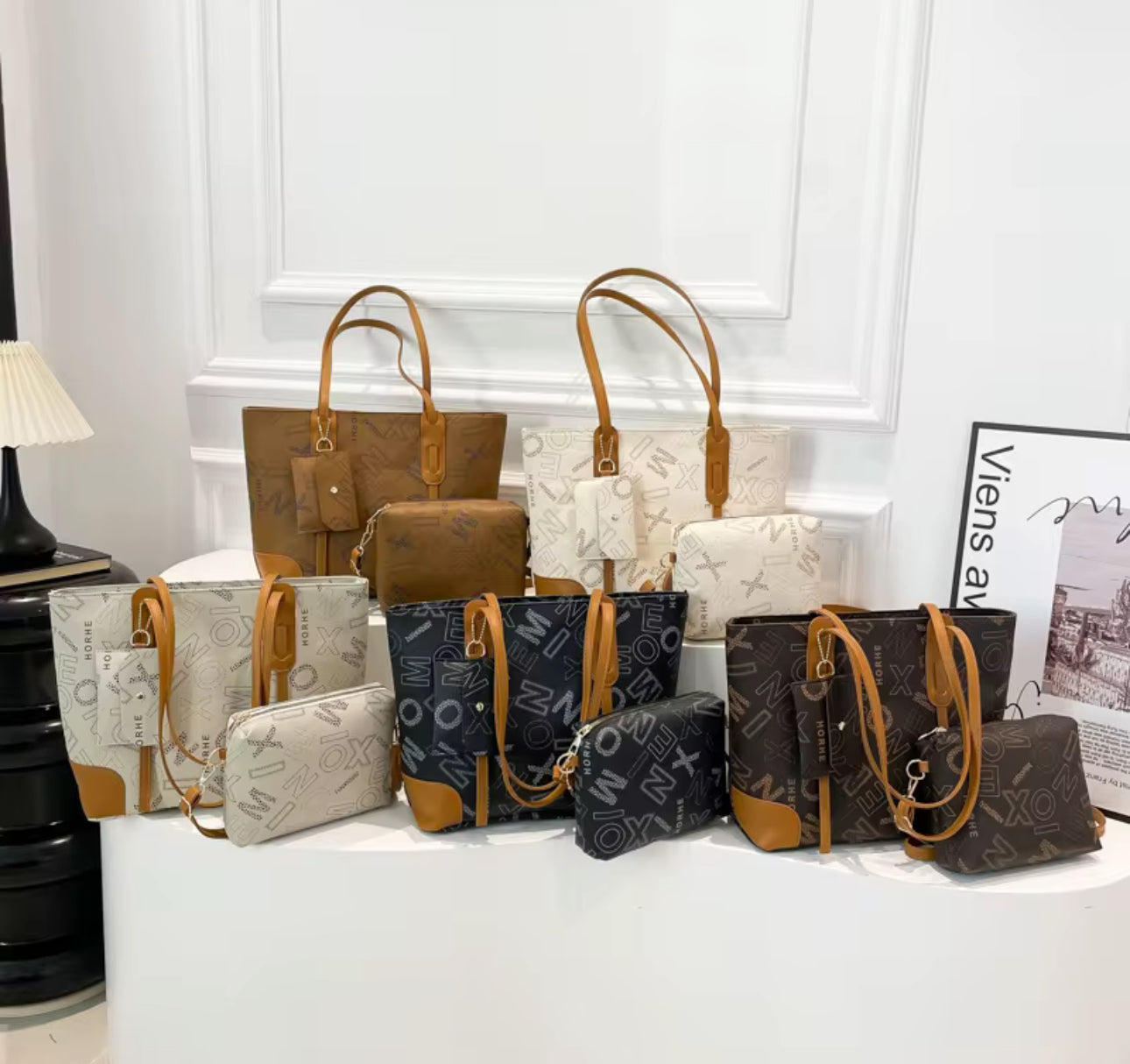 EVERYWHERE I GO -THREE PIECE HAND BAG/PURSE