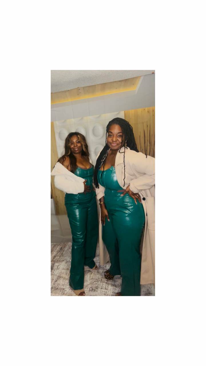 Royalty Boss move Emerald Set